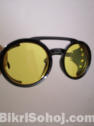 Sunglass